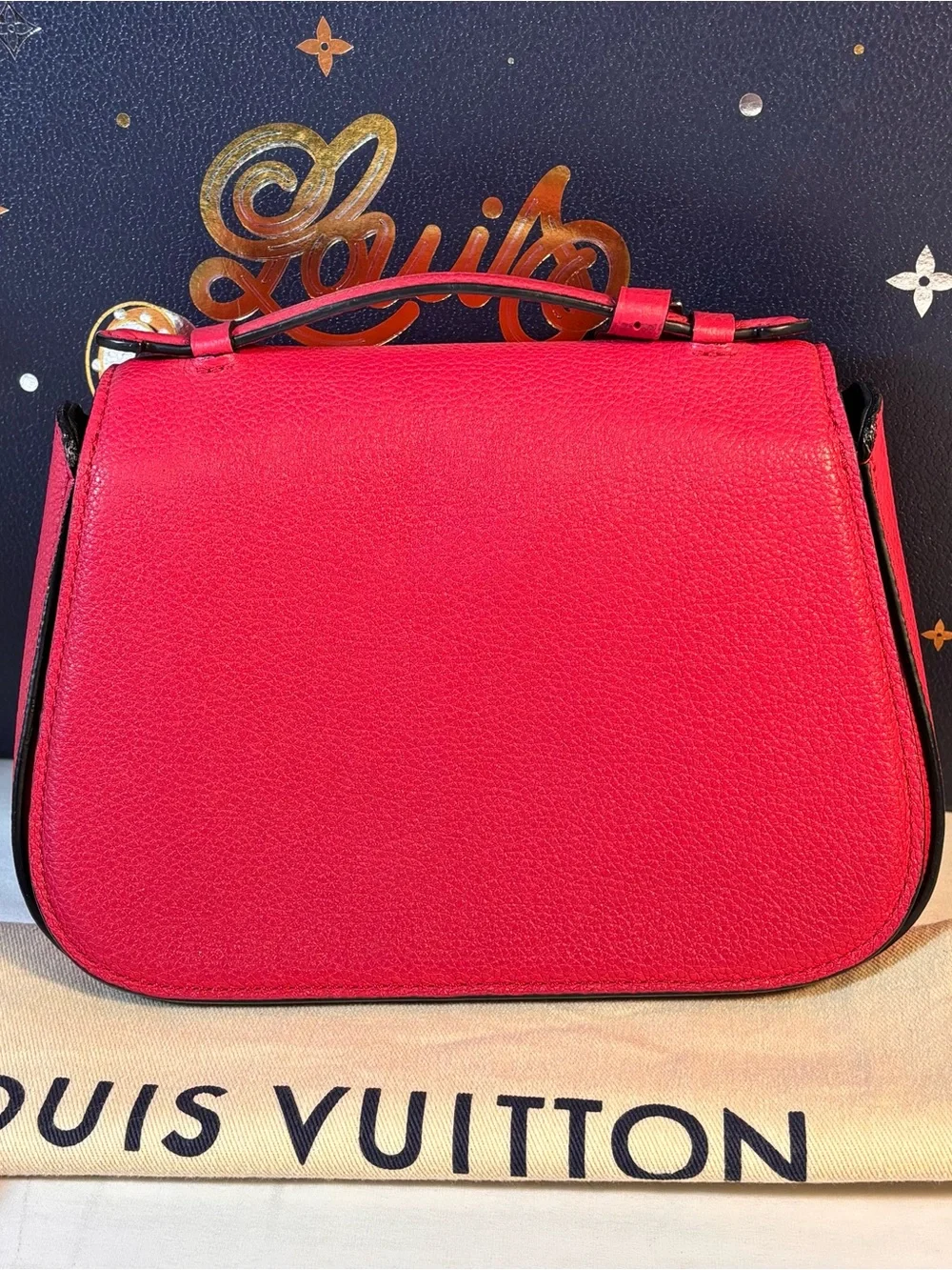 Louis Vuitton Neo Vivienne Fuchsia